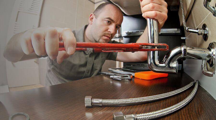 Local tankless water heater installation in Niles, OH